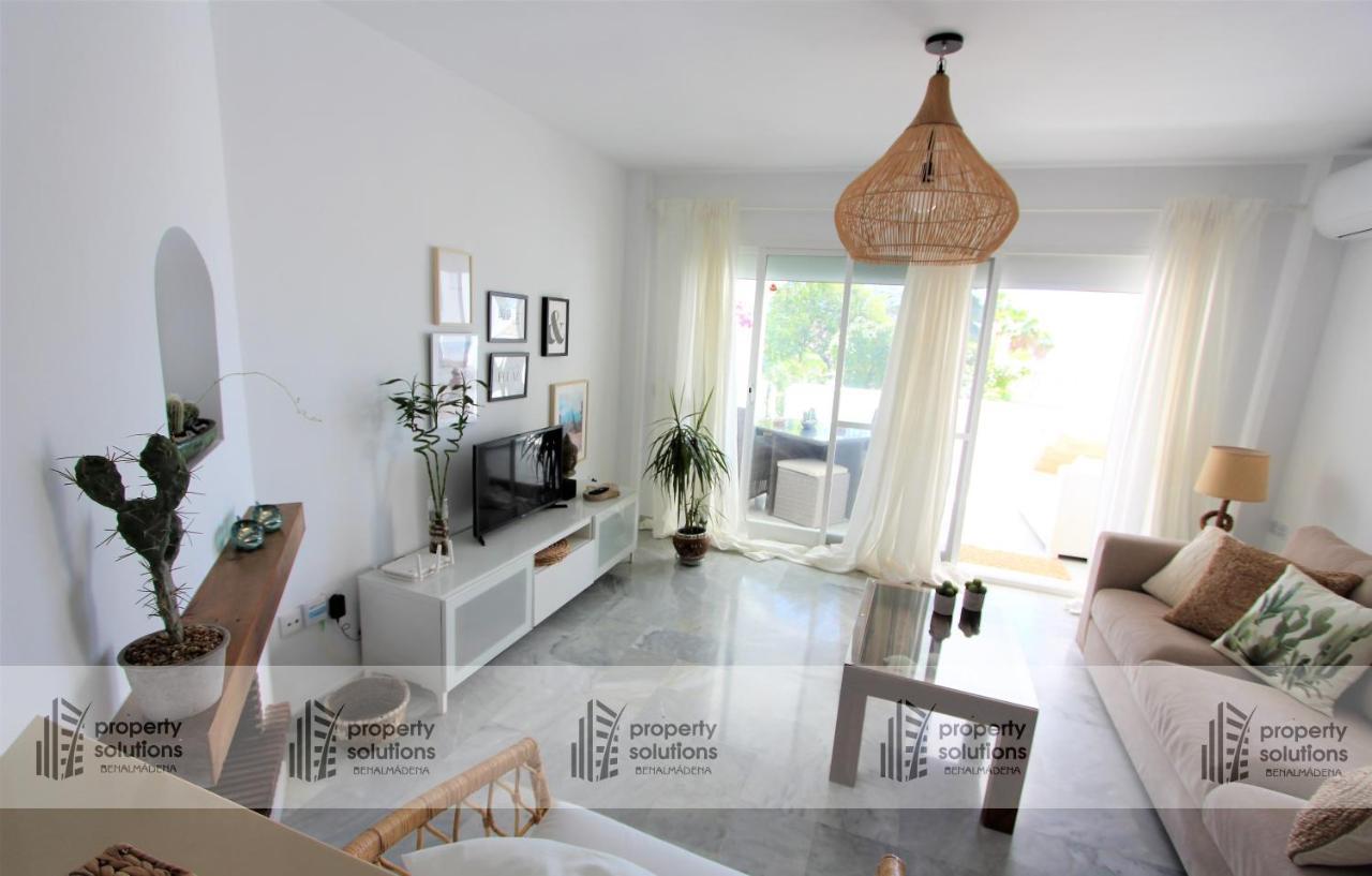 Appartamento Benalgolf Vista al mar. PISCINA. EXCELENTE CONEXIÓN WIFI. Benalmádena Esterno foto
